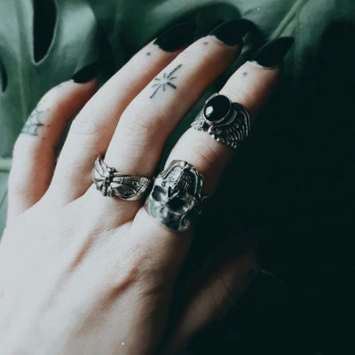 Sizing and Styling a Midi Ring